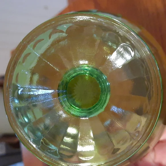 Small green dish - Picture 3 of 4